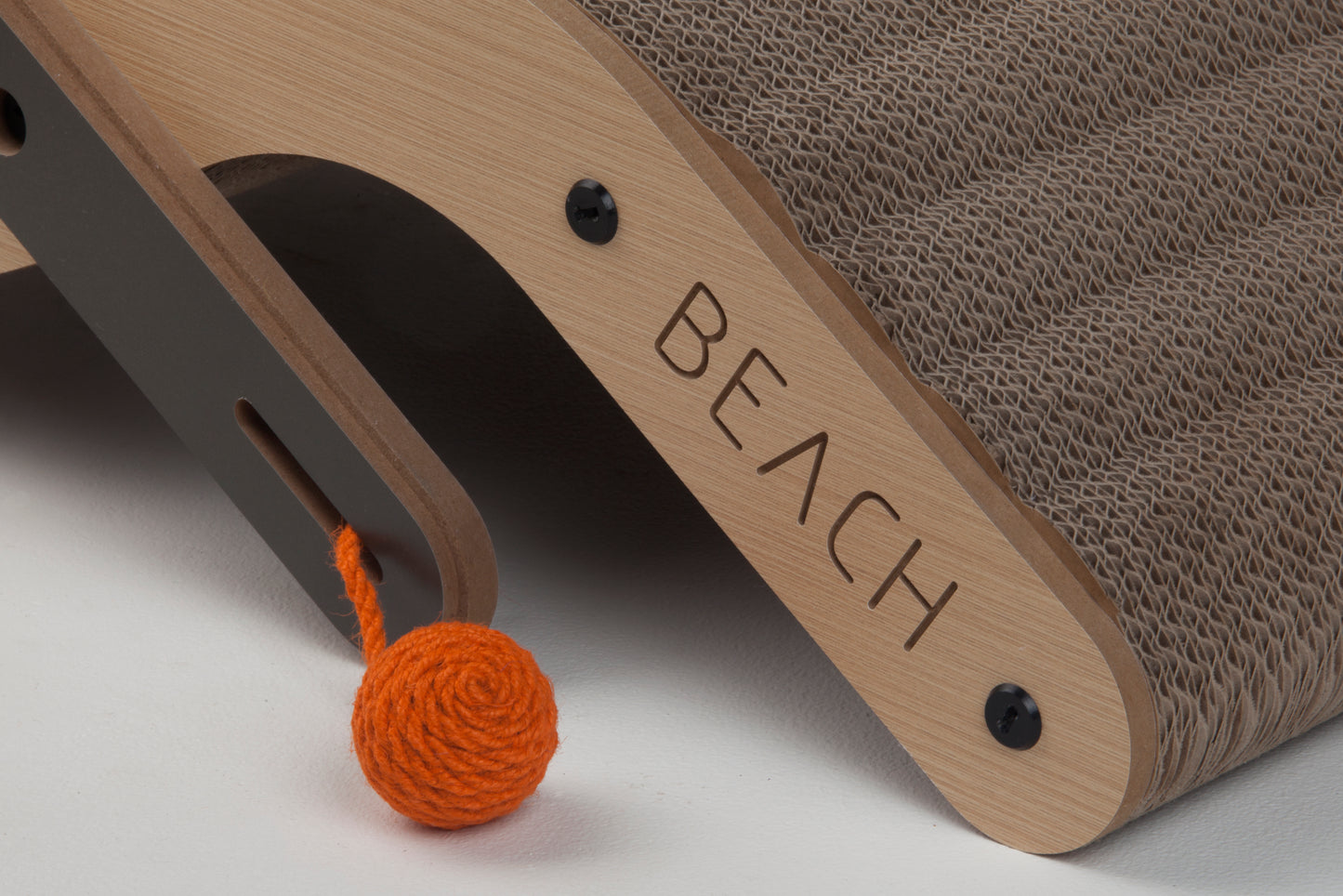 Purr & Play Kitty Lounge Scratcher
