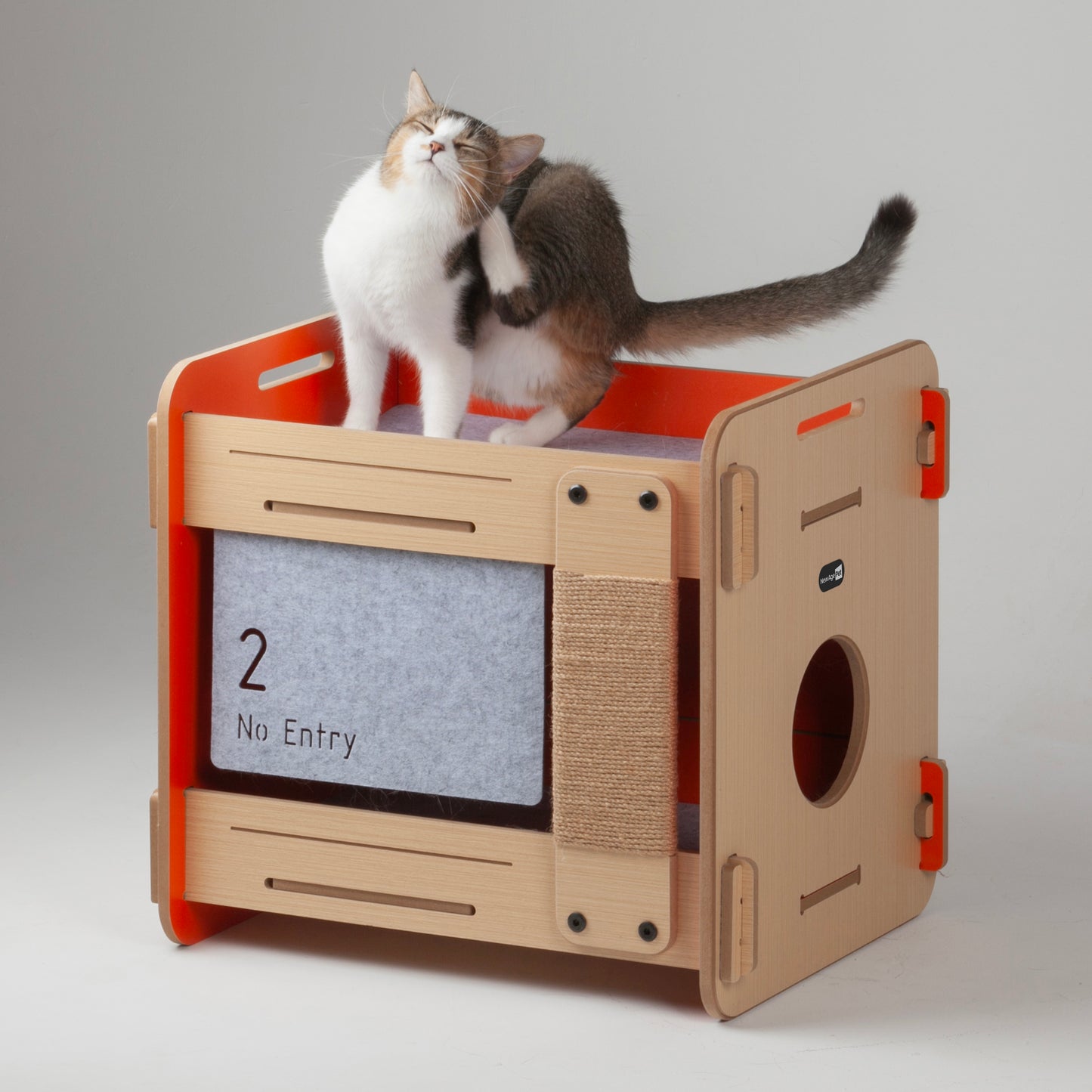 Purr & Play Kitty Bunk Bed with Scratch Post